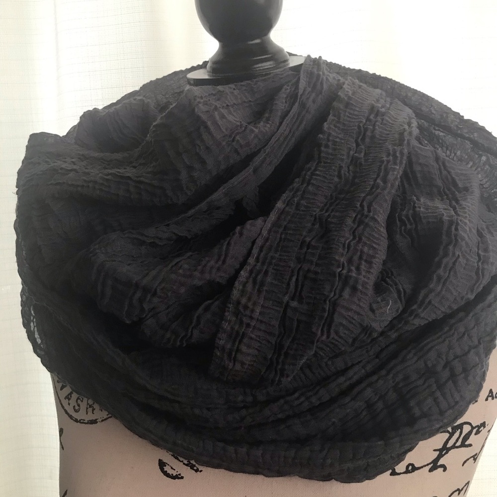 Gray Infinity Scarf. - Picture 5 of 9